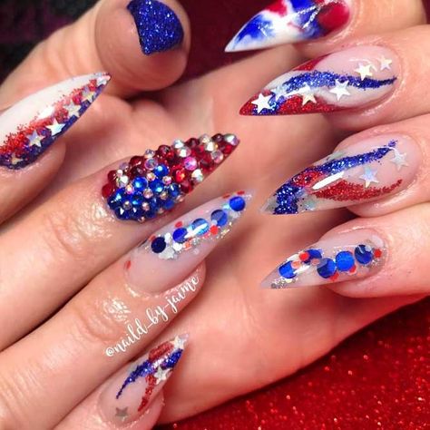 Amazing Patriotic Design For Long Nails ❤️Best 18 4th of July Nails Art Ideas ❤️ See more: https://naildesignsjournal.com/4th-of-july-nails-designs/ #naildesignsjournal #nails #nailart #naildesigns 4th Nails, Fly Nails, Patriotic Nails Design, Flag Nails, Patriotic Nails, Fourth Of July Nails, 4th Of July Nails, July Nails, Unique Acrylic Nails