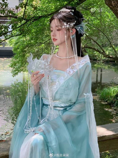 Chinese Traditional Dress Princesses, Chinese Hanfu Princesses, Hanfu Princess, Chinese Princess Dress, Chinese Fancy Dress, Korean Princess, Hanfu Hairstyles, Traditional Asian Dress, Hanfu Girl