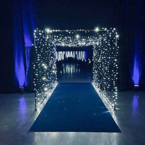 A Starry Night Quince, Night Sky Wedding Theme Under The Stars, Debut Blue Theme Ideas, Prom Themes Starry Night Under The Stars, Star Themed Gala, Midnight Blue Decorations Party, Midnight Centerpieces, Starry Sweet 16, A Night Of A Thousand Lights Prom Theme