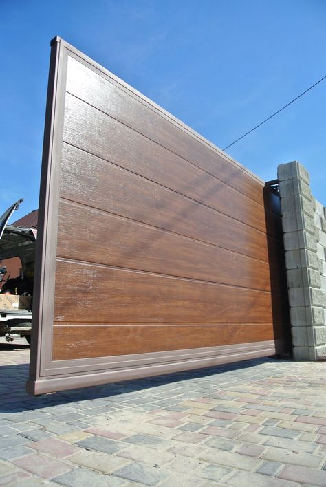 Gate Ideas Modern, Main Door Design Wooden, White Bedroom Design Ideas, Welcome Wall Decor, Entrance Gates Driveway, Wooden Gate Designs, Car Porch Design, Gates Driveway, Idea Bedroom