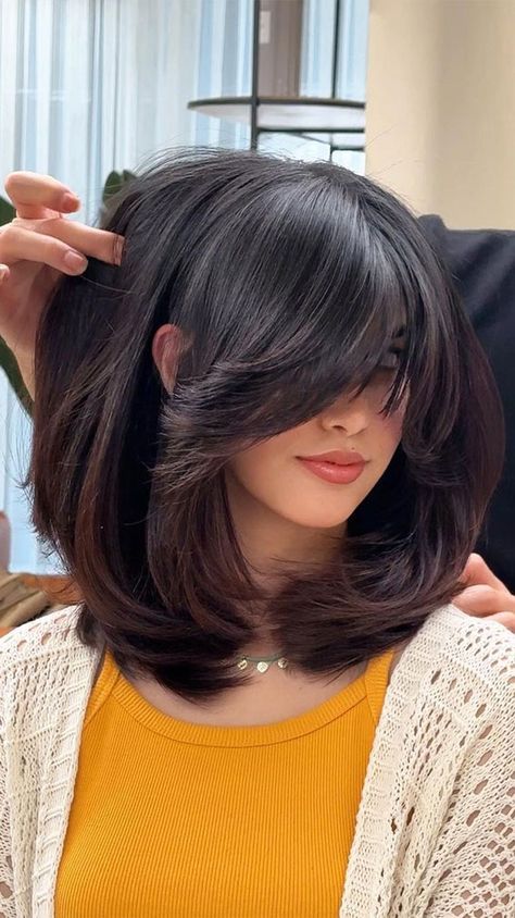 Sleek Short Hair, Haircuts For Medium Length Hair, Layered Haircuts For Medium Hair, Hair Inspiration Short, Hairstyles For Layered Hair, Haircuts For Wavy Hair, Shoulder Length Hair Cuts, Peinados Fáciles Para Cabello Corto, Women's Hairstyles