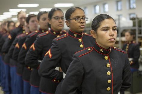 Us Marines Uniform, Marine Corps Dress Blues, Marine Corps Bootcamp, Marine Corps Uniforms, Marines Boot Camp, Marines Uniform, Marine Corps Birthday, Marine Dress, Marine Outfit