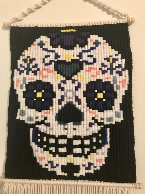 Macrame Skull, Halloween Fall Vibes, Gift Macrame, Huntington Wv, Skull Gifts, Pixel Art Pattern, Macrame Ideas, Halloween Fall, Alpha Patterns