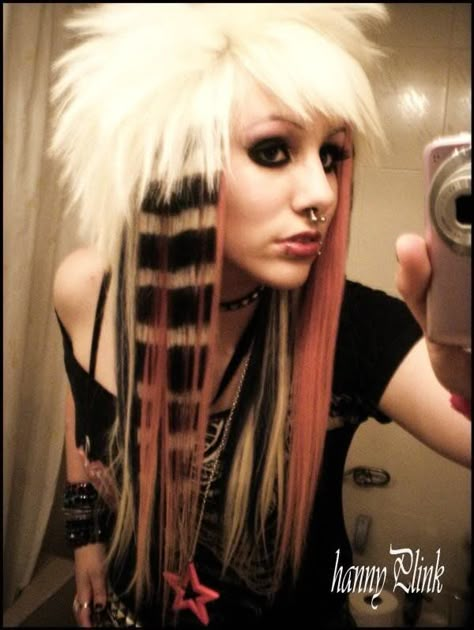 Myspace Icons, Blonde Scene Hair, Scene Emo Fashion, Scene People, Emo Scene Girls, Emo Hairstyles, Emo And Scene, Scene Queen, Emo Phase