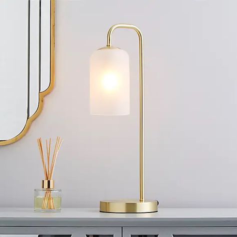 Bedside Lamps Ideas Bedrooms, Cream And Gold Bedroom, Gold Bedside Lamp, Chic Bedside Table, Modern Lamps Bedroom, Table Lamps Uk, Bedside Lamp Modern, Lamps Bedside, Luxury Table Lamps