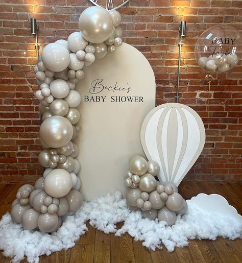 Get inspired with these 32 dreamy Cloud 9 Baby Shower theme ideas that'll help you make your shower party unforgettable. Moms-to-be, may you always be on cloud nine! Cloud 9 Baby Shower Theme, Baby Shower Theme Ideas, Cloud Decoration, Balloon Display, On Cloud Nine, Blue Cakes, Toddler Mom, Balloon Backdrop, Cloud Nine