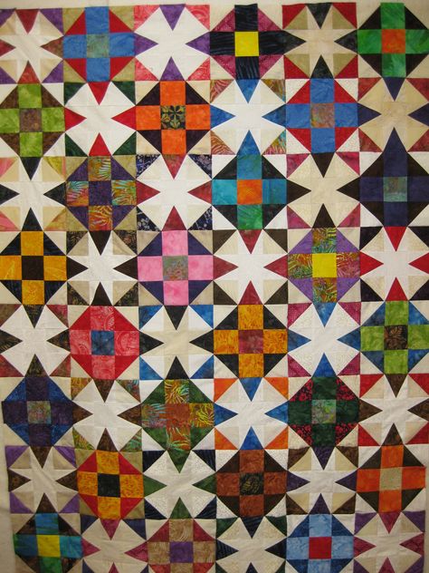 Weekend Camp taught   Tri Recs with Attitude Tri Recs Quilt Patterns, Patchwork Quilting Designs, Kaleidoscope Quilt, Quilt Pattern Download, 3d Quilts, Quilts Patterns, Quilt Modernen, Choosing Fabric, Fiber Art Quilts