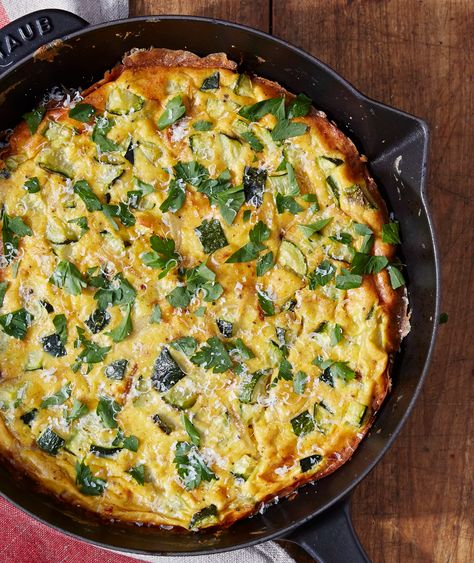 Zucchini Parmesan Frittata Zucchini Frittata Recipe, Aip Keto, Squash Gratin, Brunch Quiche, Light Eating, Zucchini Gratin, Zucchini Parmesan, Zucchini Frittata, Fall Meals