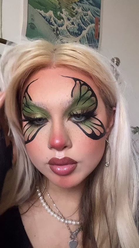 Artsy Makeup, Butterfly Makeup, Face Art Makeup, Rave Makeup, Amazing Halloween Makeup, Halloween Makeup Inspiration, Makijaż Smokey Eye, Eye Makeup Designs, Halloween Makeup Easy