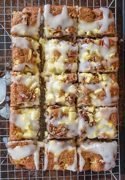 Gluten-Free Coconut Pear Breakfast Cake (Dairy-Free) - Only Gluten Free Recipes Gluten Free Pear Recipes, Pear Breakfast, Gluten Free Coconut Cake, Raspberry Breakfast, Gluten Free Brunch, Pear Dessert, Gluten Free Cake Recipe, Snack Cakes, Pear Cake