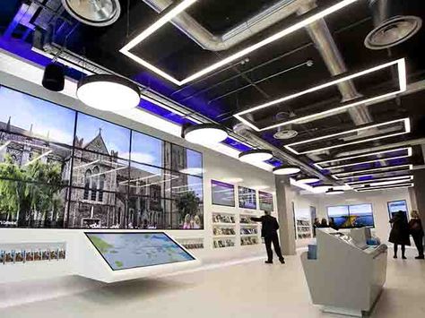 Interactive technology at new city center hub aims to provide up-to-date and relevant information. Experience Center Design, Interactive Technology, Visit Dublin, Retail Technology, Interactive Exhibition, Explore City, Tourist Office, Experience Center, Information Center