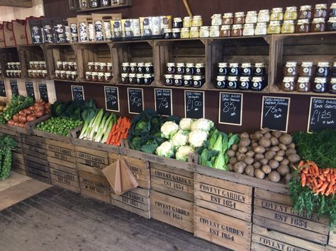 Farm Shop Shelving, Produce Store Design, Country Market Ideas, Small Farm Shop Ideas, Farm Market Store, Farm Shop Design, Farm Store Display, Farm Shop Ideas Country Stores, Farm Store Design