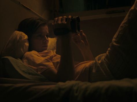 Fish Tank (2009) by Andrea Arnold Fish Tank Film, Andrea Arnold, Film Grab, Twin Sisters, Film Stills, Feature Film, Animal Shelter, Fish Tank, Cinematography