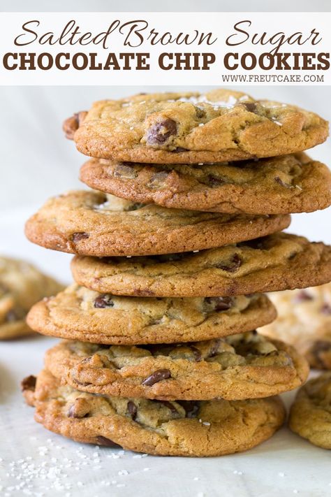 Brown Sugar Chocolate Chip Cookies, Salted Chocolate Chip Cookies, Best Chocolate Chip Cookies Recipe, Brown Sugar Cookies, Perfect Chocolate Chip Cookies, Favorite Cookie Recipe, Chocolate Bread, Chocolate Chip Cookie Recipe, Choco Chips