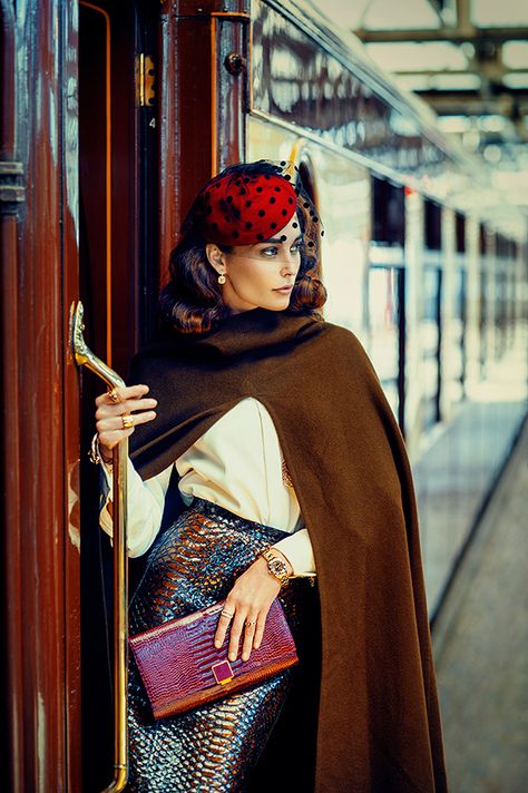 Vintage Photoshoot, Train Photography, Orient Express, Vintage Train, Moda Vintage, Train Rides, Mode Vintage, Classy Women, A Train