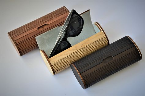 Wooden Glasses Case, Wood Wallet, Wooden Eyewear, Wood Laser Ideas, Cut Glasses, Wooden Box Designs, Eye Glasses Case, Wooden Glasses, Sunglasses Box