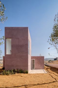 Pink Concrete, Concrete Siding, Mexican Architecture, Architecture Contemporary, Rural House, Concrete Home, Rammed Earth, Concrete House, Social Housing