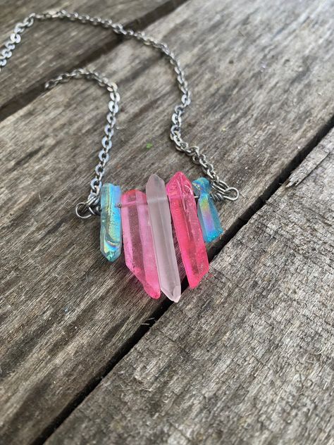 https://www.etsy.com/listing/531028166/trans-pride-necklace?click_key=f7160040079ac7e5e8a9c186c2fc3975ecaeaeee%3A531028166&click_sum=f5492a82&ref=shop_home_active_1&frs=1&sts=1 Trans Jewelry, Trans Necklace, Trans Positivity, Ra Inspiration, Jeans Chain, Pride Stuff, Beaded Projects, Trans Pride Flag, Pride Necklace