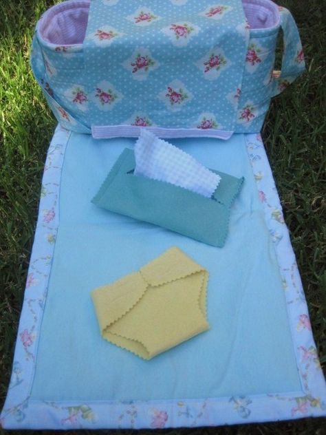 Diaper Bag Pattern Free, Diaper Bag Sewing Pattern, Diy Diaper Bag, Baby Doll Diaper Bag, Baby Toy Storage, Baby Doll Carrier, Bitty Baby Clothes, Doll Carrier, Baby Doll Clothes Patterns