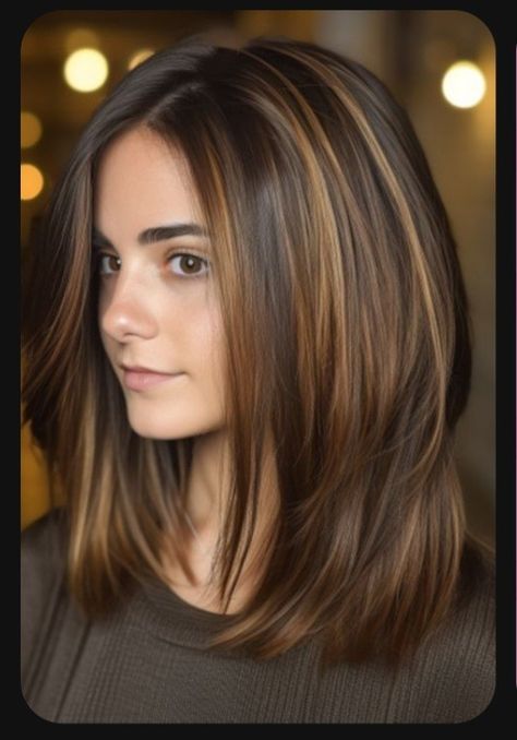 Chestnut Brown Hair Bob, Brown Hair Bob, Warm Light Brown Hair, Brown Bob Hair, Chestnut Brown Hair, Chestnut Hair, Short Dark Hair, Going Grey, Bronde Hair