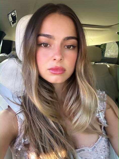 Addison Rae - IG Story June 12, 2024 Addison Rae Hair, Fresh Makeup, Brown Highlights, Hair Color Highlights, Brown Blonde Hair, Addison Rae, Hair Inspo Color, Pretty Makeup, Blonde Highlights