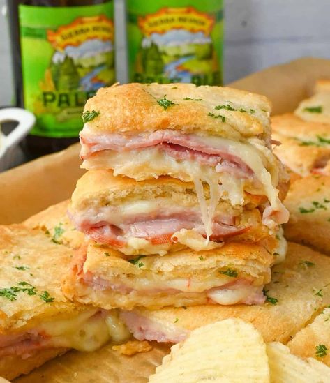 Hot Ham Sandwiches, Ham And Cheese Crescent, Cheese Crescent Roll Recipes, Roll Sandwiches, Crescent Roll Bake, Ham Cheese Rolls, Crescent Roll Recipes Dessert, Pillsbury Crescent Roll Recipes, Crescent Roll Casserole