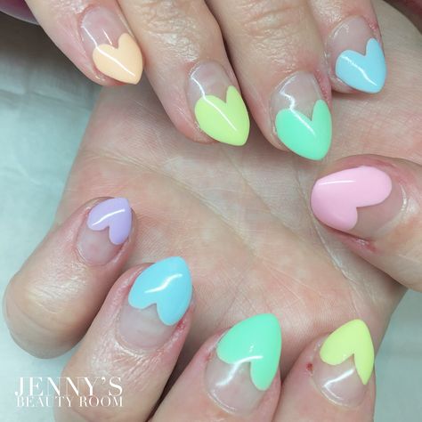 Sweetheart Candy Nails, Conversation Heart Nails, Valentines Gel Nails, Candy Heart Nails, Gel Nails Cute, Candy Heart Valentines, Hearts Nails, Sweetheart Candy, Candy Nails