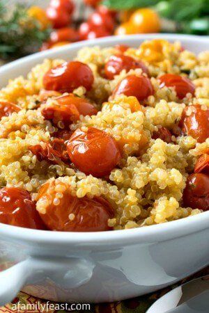 Pan Roasted Tomatoes with Quinoa - A Family Feast® Easy Pasta Recipes Quick, Dairy Free Soup, Roasted Tomato, Family Feast, Mashed Cauliflower, Entertaining Recipes, Quinoa Recipes, Healthy Side Dishes, Meatless Meals