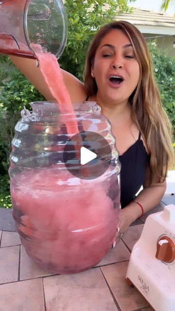 Watermelon Aqua Fresca Recipe, Mexican Drinks Aguas Frescas, Fruit Soda Drinks, Mexican Aguas Frescas Recipes, Easy Drink Recipes Nonalcoholic, Mexican Lemonade, Lemonade Recipe For Party, Friends All Together, Kids Drinks Party