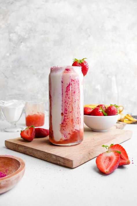 Strawberry Glaze Smoothie, Strawberry Glaze Recipe, Recipes Using Coconut, Hailey Bieber Smoothie, Coconut Yogurt Recipe, Erewhon Market, Strawberry Kiwi Smoothie, Smoothie Glass, Plant Based Recipes Breakfast