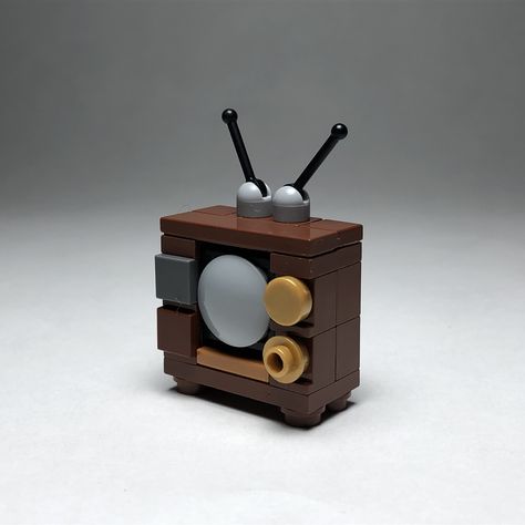 LEGO Vintage tv Lego Diy Projects, Lego Design Ideas, Lego Tv, Lego Machines, Lego Furniture, Micro Lego, Lego Diy, Amazing Lego Creations, Lego Craft