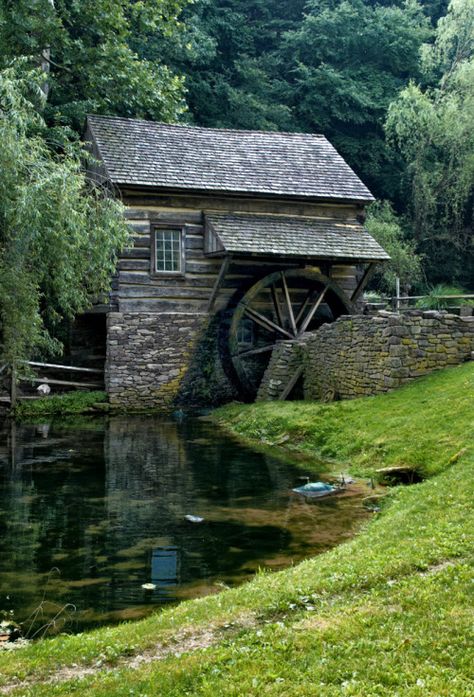 Bridge Images, House Forest, Old Grist Mill, Windmill Water, Water Wheels, Inner Landscape, Cottage Designs, Magic Places, Grist Mill