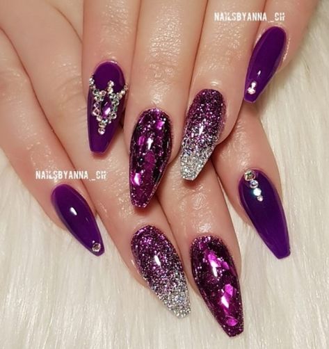 Purple Gem Nails, Red And Purple Nails, Cheerleading Nails, Deco Violet, Red And Gold Nails, Rose Nail Art, Purple Acrylic Nails, Fall Gel Nails, Purple Nail Designs