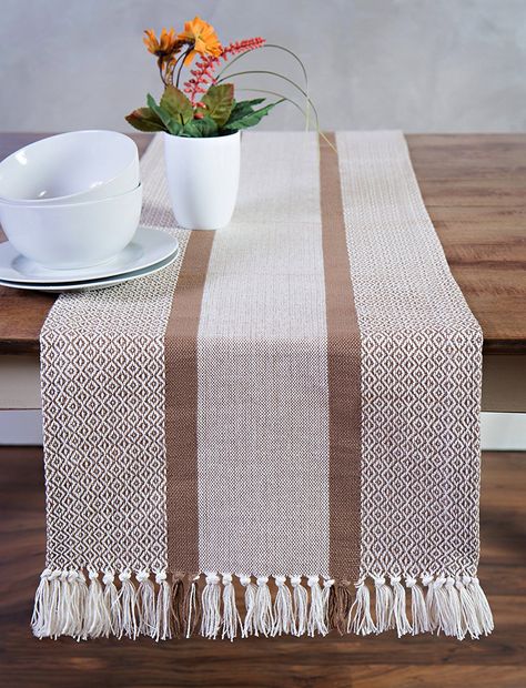 Woven Table Mats, Woven Table Runner Pattern, Table Runner Weaving Patterns, Table Mats Ideas, Table Runner Ideas, Diy Table Runner, Hand Woven Table Runner, Woven Table Runner, Round Dog Bed