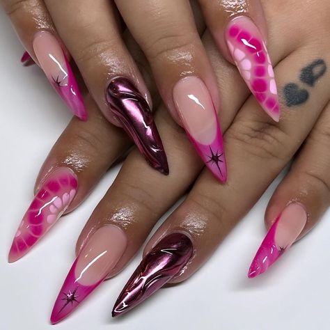 𝐒𝐊𝐘𝐄 | 𝒢𝑒𝓁 𝒳 𝒩𝒶𝒾𝓁𝓈 (@nailsbyskyelinh) • Instagram photos and videos Barbies Dreamhouse, Trendy Almond Nails, Nail Vibes, Concert Nails, Bday Nails, Long Almond Nails, Nail Pics, Nail Artwork, Nail Station