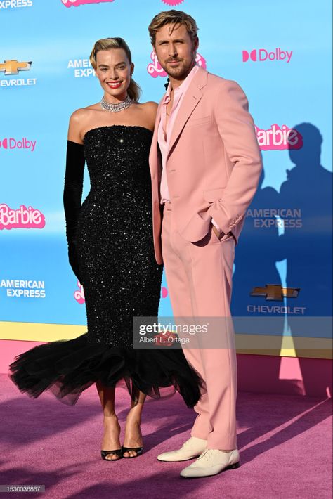 Barbie movie premiere Ryan Gosling Barbie, Barbie Movie Premiere, Margot Robbie And Ryan Gosling, Barbie Movie, Hollywood Fashion, Movie Premiere, Ryan Gosling, Barbie Movies, Margot Robbie