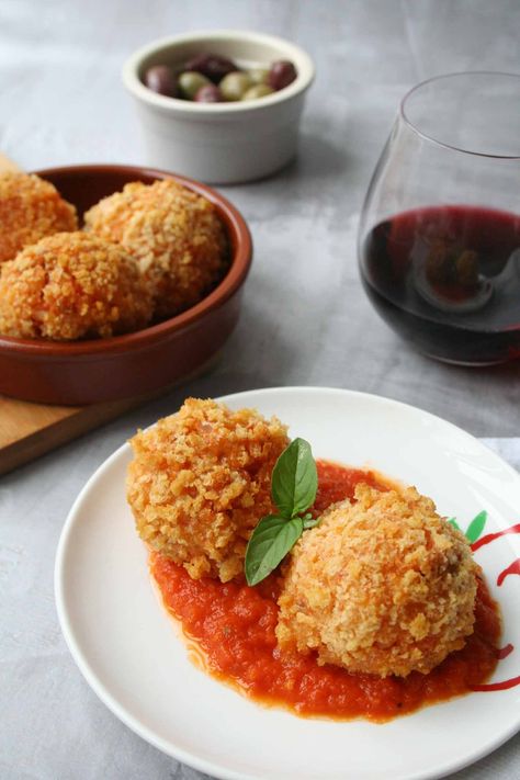 Baked Arancini, Tasty Rice Recipes, Arancini Recipe, Tomato Risotto, Easy Pasta Dinner, Fried Foods, Risotto Recipes, Oven Cooking, Fried Food