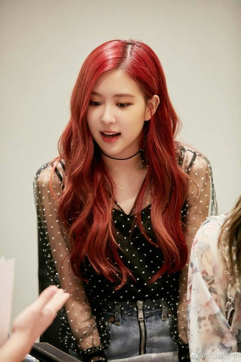 China Weibo Interview · BLACKPINK Rosé Rosé Red Hair, Rose Black Pink, Wallpaper Rose, Bp Rosé, Hyun A, Rosé Jisoo, Rose Park, 1 Rose, Lisa Rosé