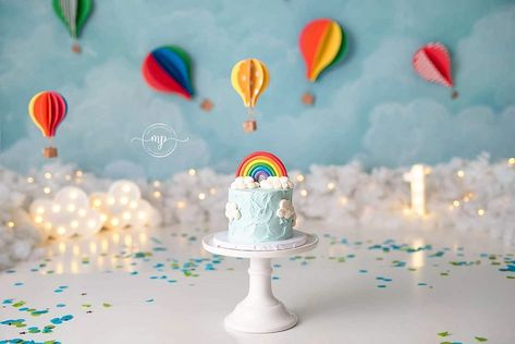 Hot Air Balloon Cake Smash, Rainbow Smash Cake, Rainbow Smash Cakes, Balloon Birthday Themes, Hot Air Balloon Cake, Cake Photoshoot, Hot Air Balloon Party, Props Photography, 1st Birthday Cake Smash