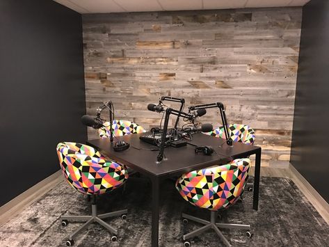 a Video Podcast Studio Design Ideas, Studio Room Design, Podcast Setup, Home Recording Studio Setup, Recording Studio Setup, Tv Set Design, Recording Studio Design, Podcast Studio, Home Studio Setup