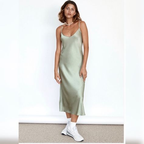 Aritzia Wilfred only Slip Maxi Dress in Silver Sage Green European Streets, London Fits, Women Sketch, Valentines Shoot, Short Slip Dress, Business Lounge, Slip Maxi Dress, Prom Inspo, Classy Fits