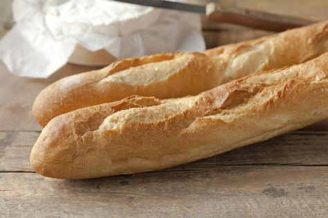 How to Soften a Stale Baguette | Livestrong.com How To Soften Bread, Hard Bread, French Loaf, Baguette Recipe, Food Fails, Baguette Bread, Bread Soft, Ciabatta Bread, French Baguette