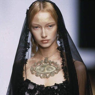 Black Veil, Marie Antoinette, Runway Fashion, Veil, Pretty People, Beautiful People, High Fashion, Hair Hair, A Woman