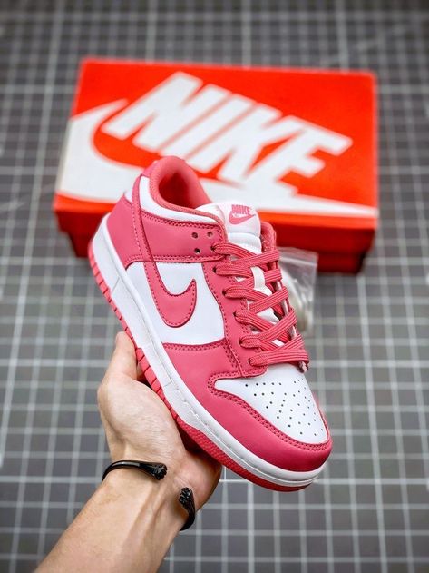 Nike Dunk Low Archeo Pink, Pretty Sneakers, Cool Girl Outfits, Preppy Shoes, All Nike Shoes, Nike Jordan Retro, Cute Nike Shoes, Air Jordan Sneakers, Cute Nikes