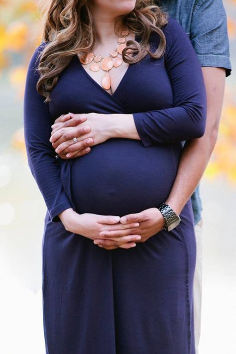 Pregnancy Pic:  Hands wrapped around each others.  Cute idea!  www.pregnancycorner.com Photo Bb, Maternity Photography Poses Outdoors, Maternity Photography Poses Couple, Pregnancy Photos Couples, Maternity Photography Poses Pregnancy Pics, Maternity Photography Outdoors, Baby Bump Photos, Couple Pregnancy Photoshoot, Maternity Photography Couples