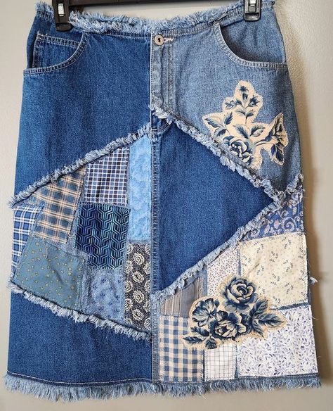 Denim Diy Clothes, Patched Denim, Zigzag Stitch, Clothing Upcycle, Denim Crafts Diy, Patchwork Clothes, Upcycle Clothes Diy, Blue Jeans Crafts, Boho Denim