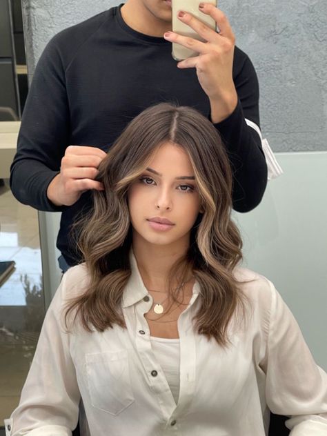 Long Hairstyles With Highlights Colour, Brunette Balayage Hair Layers Face Framing, Low Maintenance Light Brown Balayage, Hair Inspo Color Brunettes Short, Brown Hair Colors For Hazel Eyes, Summer Hair Colour For Brunettes, Bleachless Hair Dye, Trending Womens Haircuts 2023, Winter 23 Hair Trends