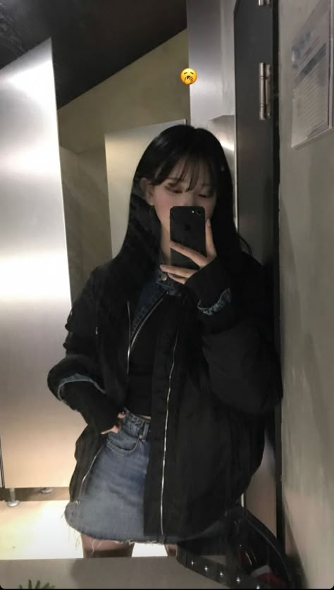 Mirror Camera, 사진 촬영 포즈, Karina Aespa, Aespa Karina, Looks Chic, 가을 패션, Selfie Poses, Korean Outfits, Aesthetic Outfits