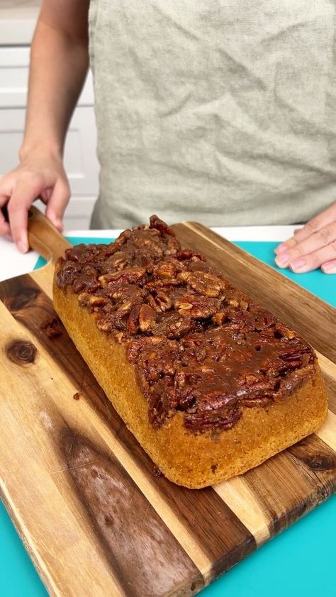 Upside Down Pecan Cake, Pecan Upside Down Cake, Justine Kameron, Butter Pecan Cake, Pecan Cake, Pecan Recipes, Cake Mix Recipes, Thanksgiving Desserts, Fall Time