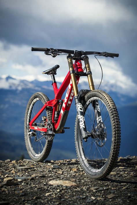 Mountain Bikes, Giant Trance, Trek Bicycle, Mountain Bike Action, Bike Prices, Bike Riding Benefits, Mountain Bike Art, Bicycle Mountain Bike, Downhill Mountain Biking